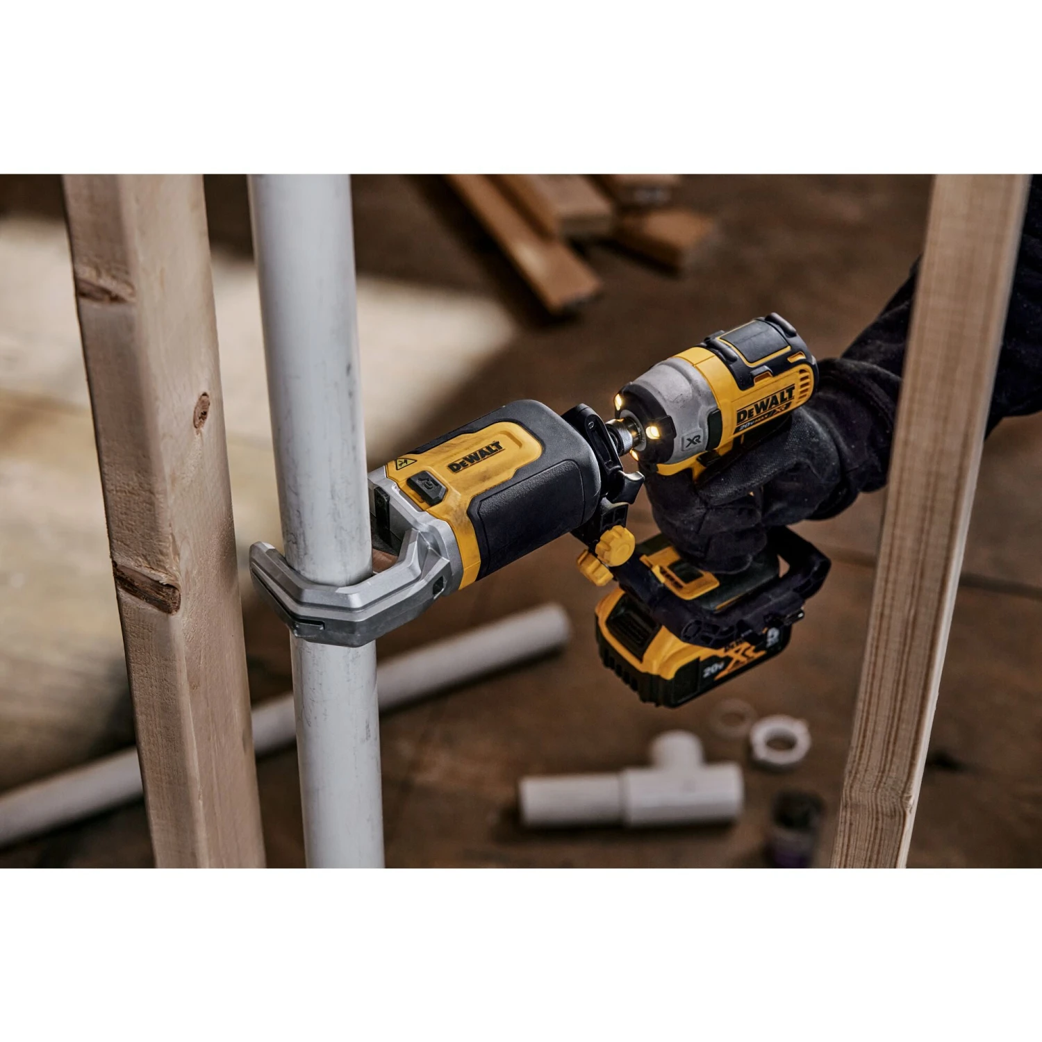 DeWalt DWAPVCIR IMPACT CONNECT PVC/PEX Pipe Cutter Attachment 4 DeWalt DWAPVCIR IMPACT CONNECT PVC/PEX Pipe Cutter Attachment - Image 4
