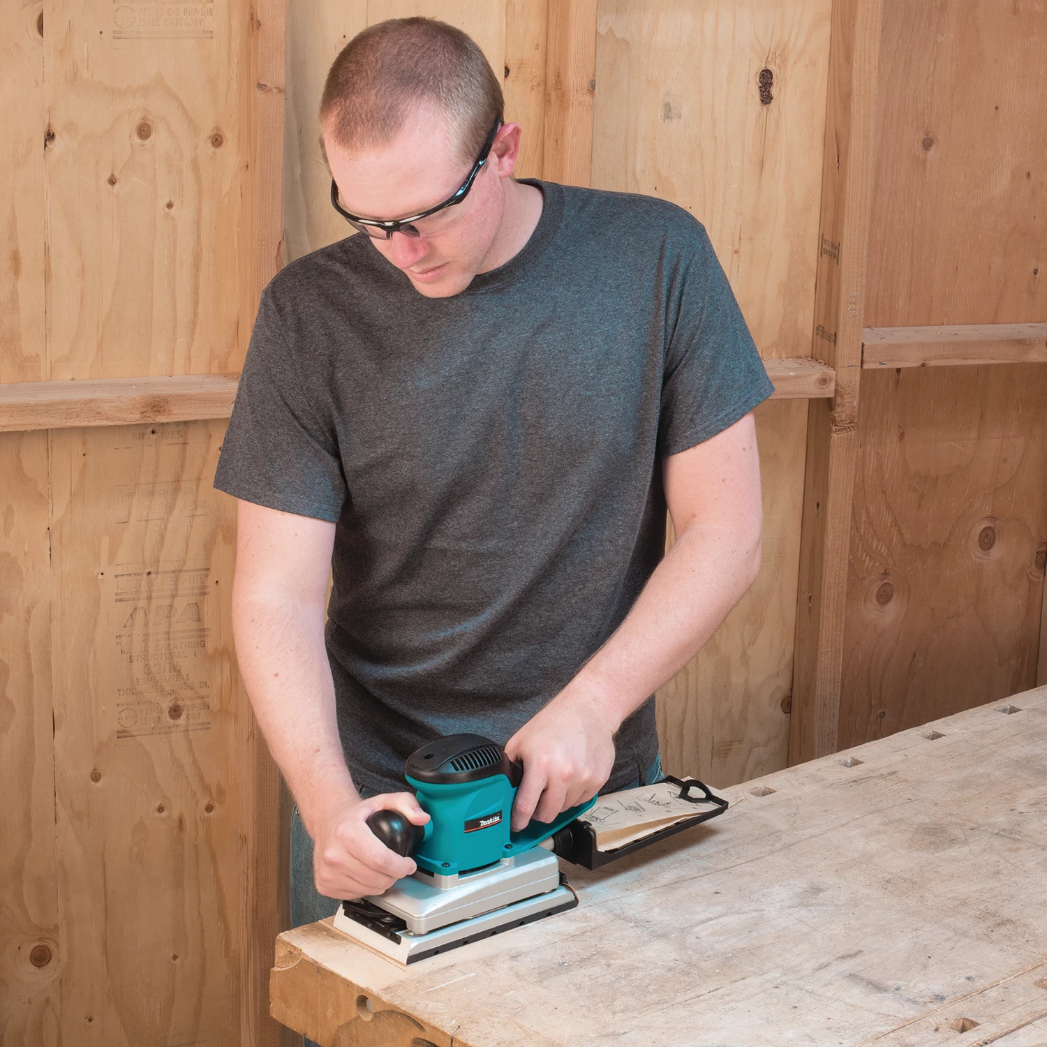 Makita BO4900V 1/2 Sheet Finishing Sander 2 Makita BO4900V 1/2 Sheet Finishing Sander - Image 2