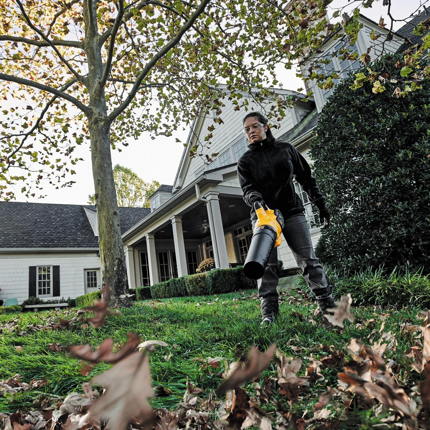 DeWalt DCBL772X1 60V MAX FLEXVOLT Cordless Handheld Axial Blower 4 DeWalt DCBL772X1 60V MAX FLEXVOLT Cordless Handheld Axial Blower - Image 4